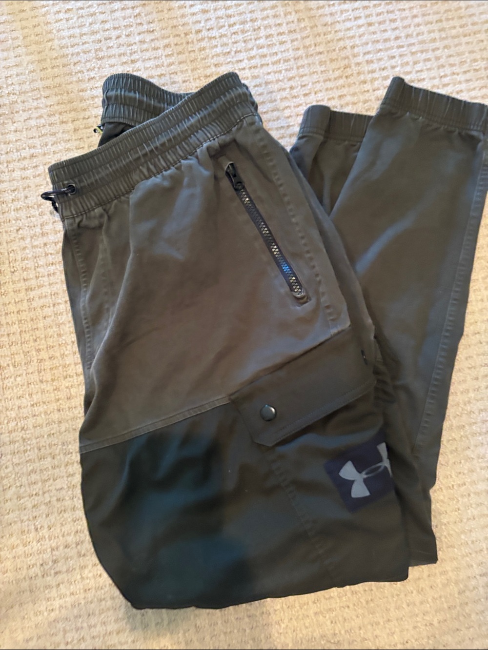 Under Armour Men's Olive & Black Athletic Jogger Pants cargo fitted